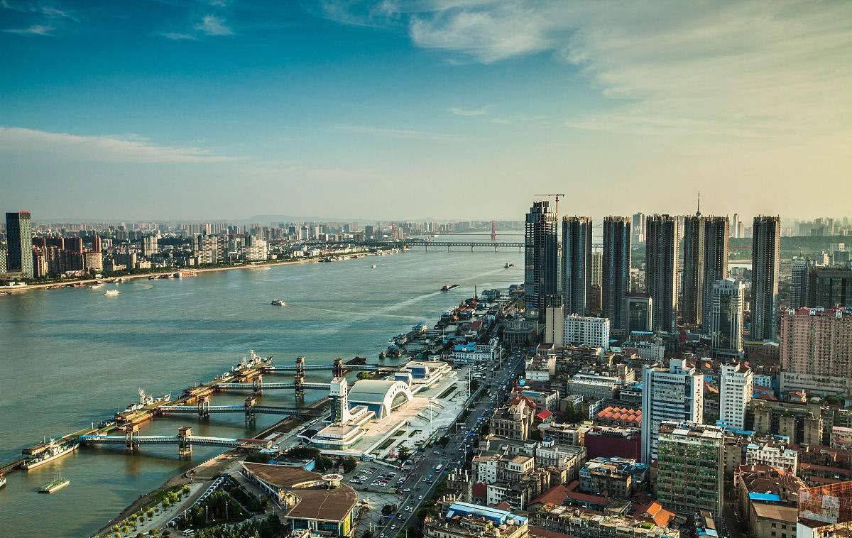 湖北小巷深处的味觉盛宴